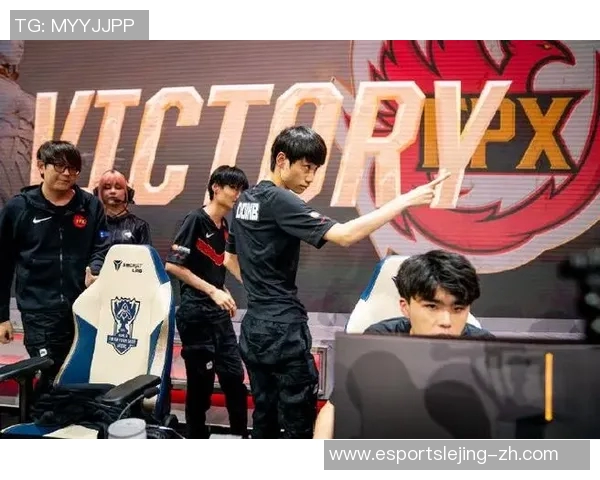 电竞实时数据揭秘FPX战术策略与和平精英的精彩对决分析